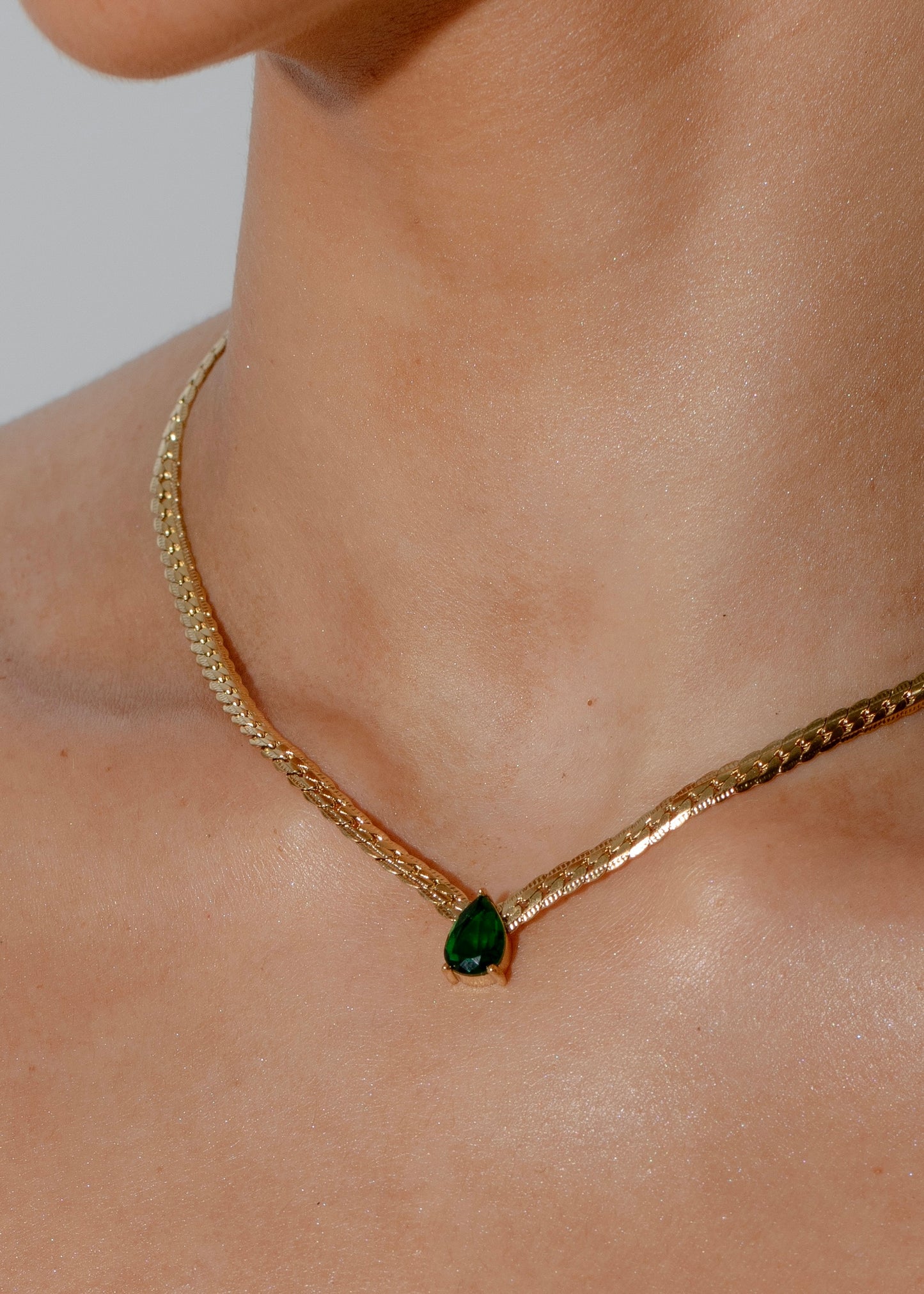 MELA 18K Gold Plated Emerald Green Cubic Zirconia Chain Necklace